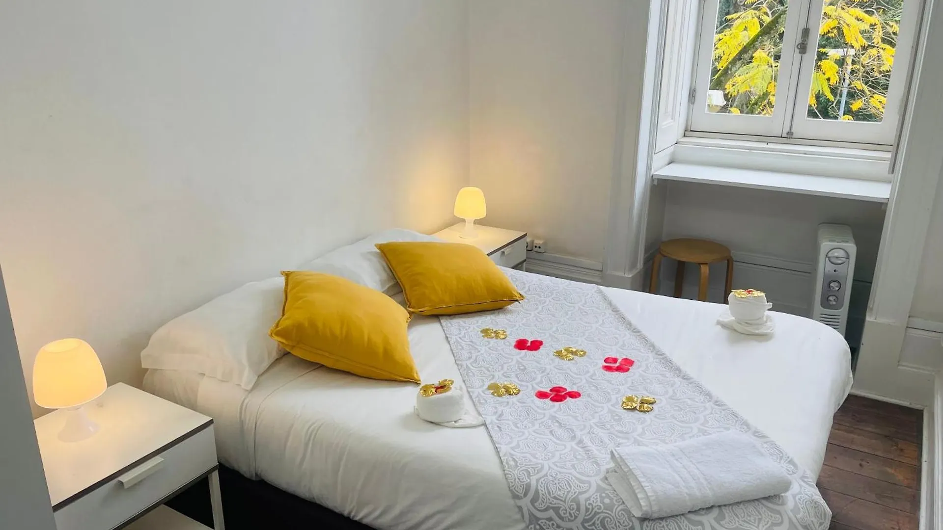 Ww Hostel & Suites Coimbra 0*,  Portugália